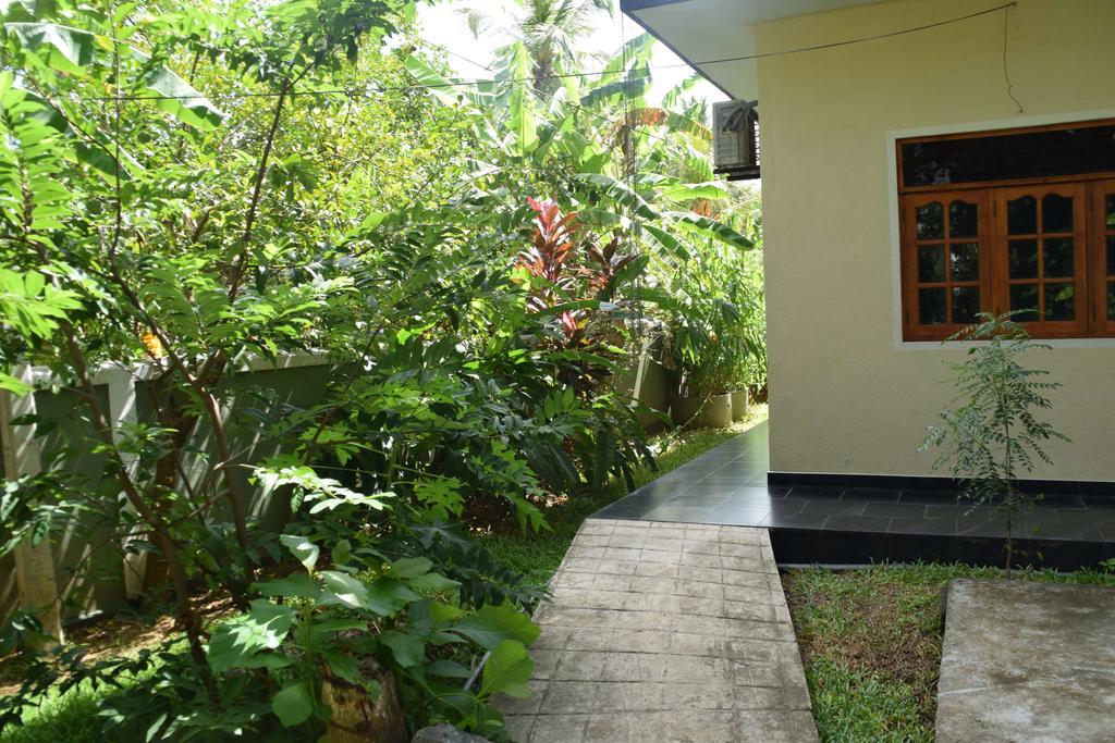 Saffron Guest Inn Polonnaruwa Exterior photo